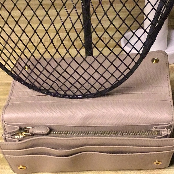 Prada Leather Wallet - Picture 6 of 9